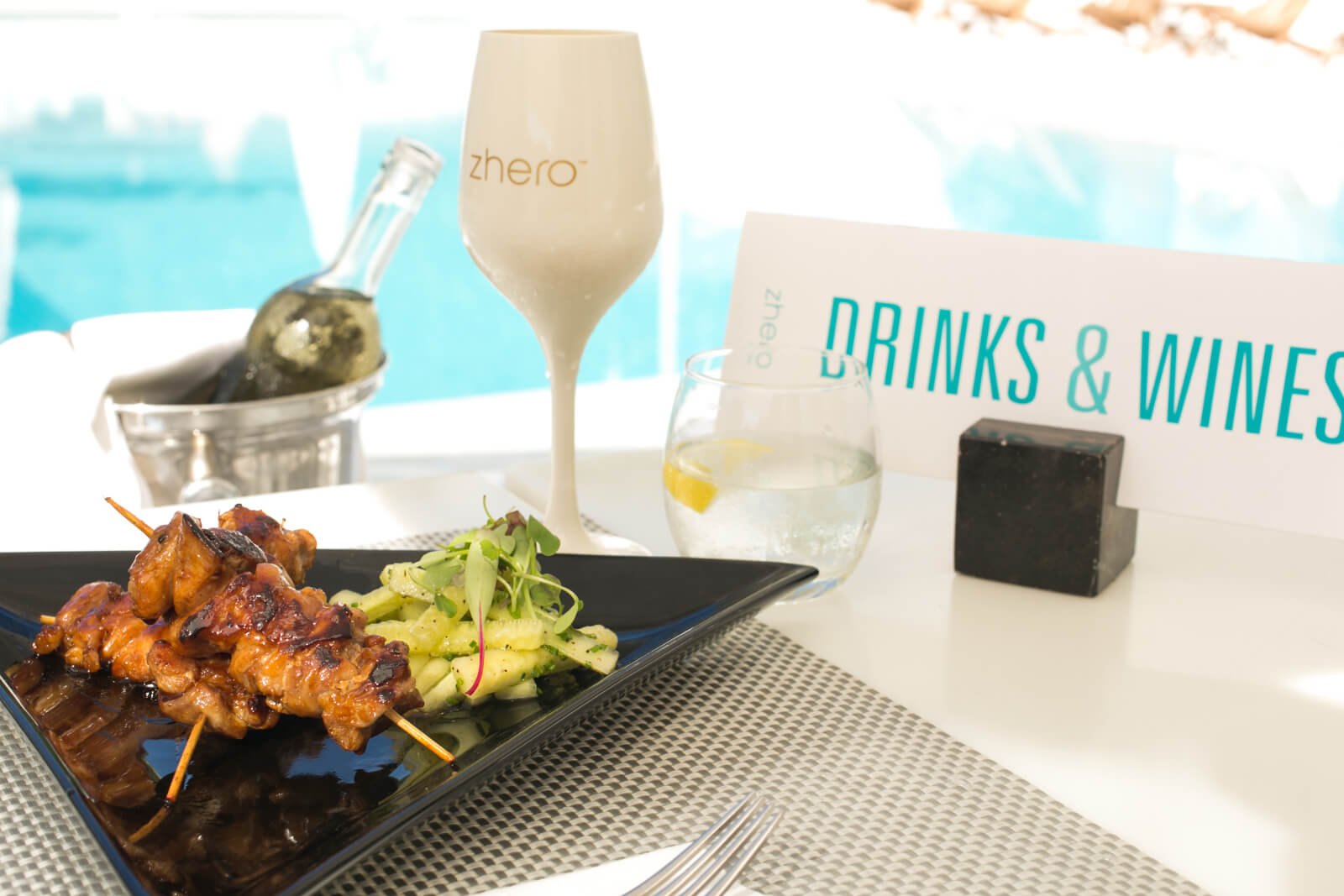 ZHERO HOTEL PALMA POOLSIDE RESTAURANT