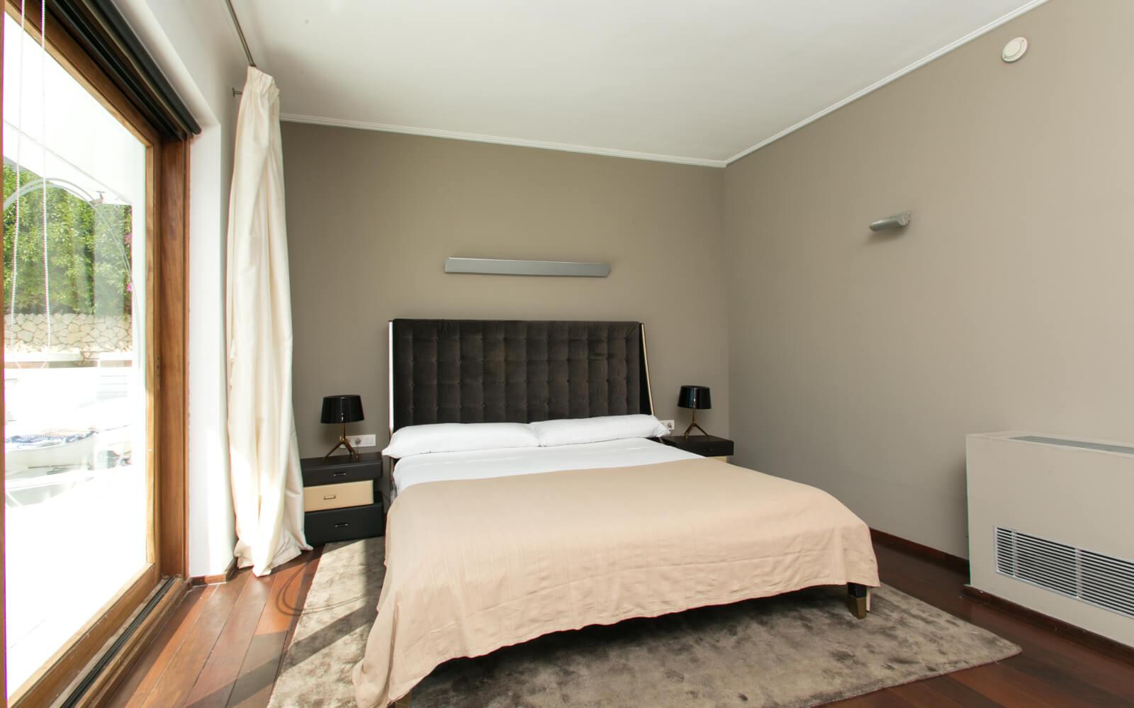 SUITE EN PISCINA CON BAÑO EN HOTEL ZHERO PALMA