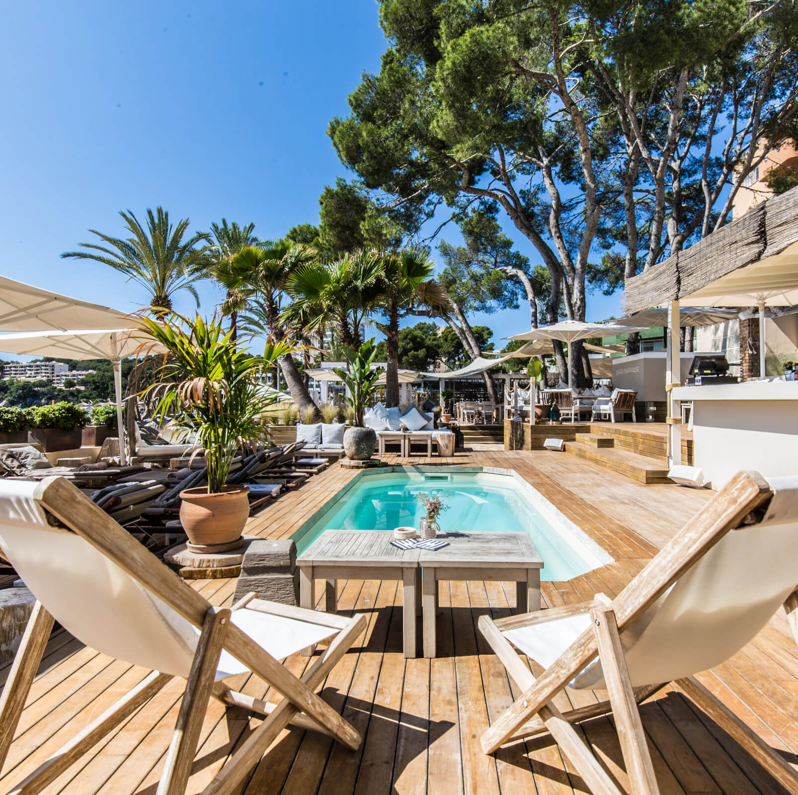 Zhero Boathouse Magaluf Mallorca Chillout-Restaurant Beachclub