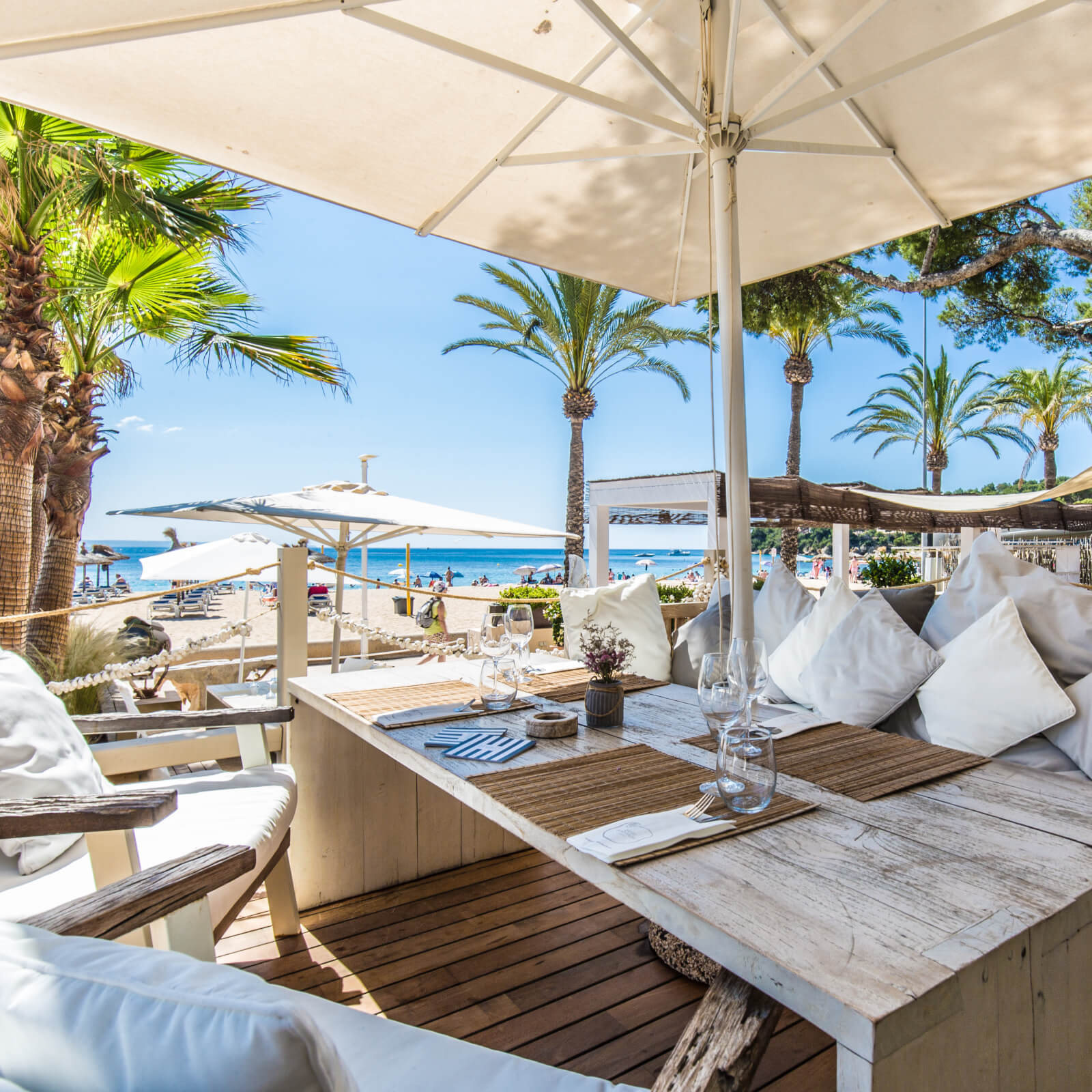 Zhero Boathouse Magaluf Mallorca Chillout-Restaurant Beachclub